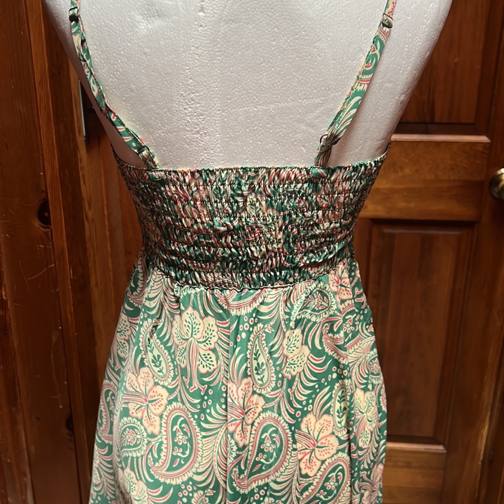 Dress - Picture 5 of 6